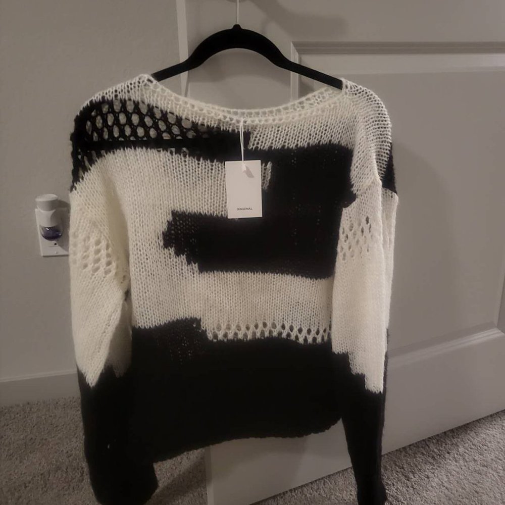 NWT DIAGONAL Korean Loose Color Mix Knit Black One Size - Picture 3 of 5